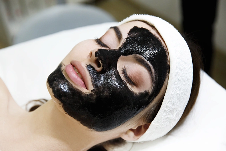 Carbon-Facial